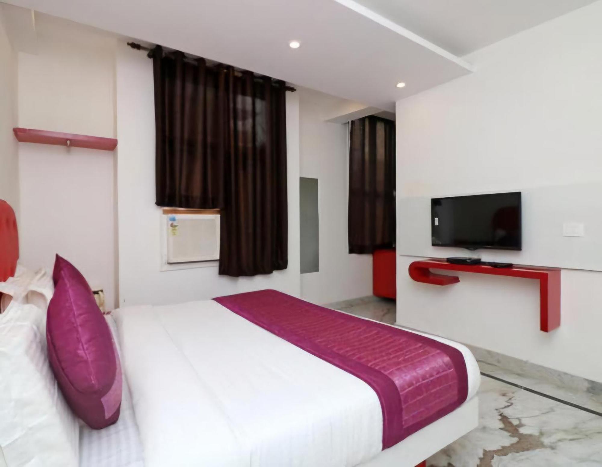 Hotel Leo Continental New Delhi Eksteriør billede