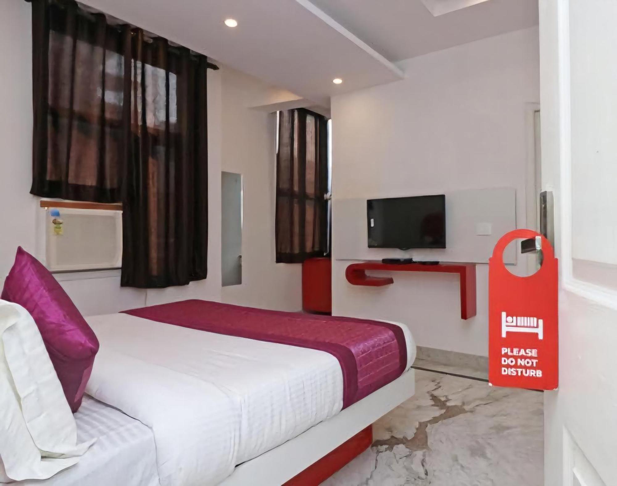 Hotel Leo Continental New Delhi Eksteriør billede