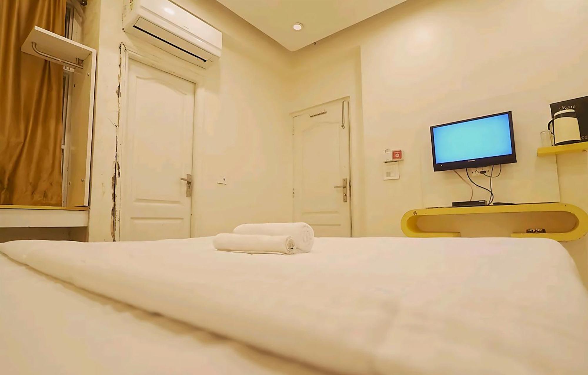 Hotel Leo Continental New Delhi Eksteriør billede