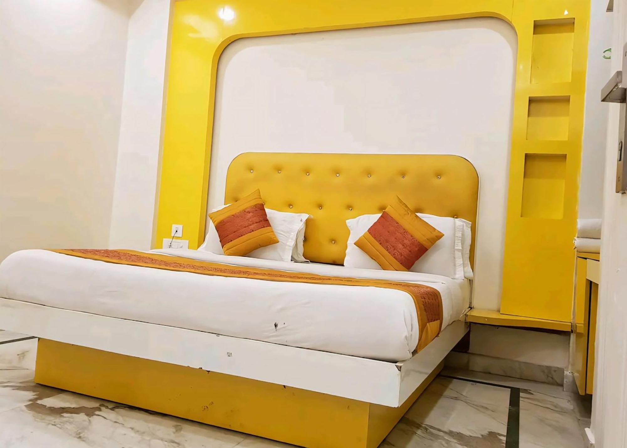 Hotel Leo Continental New Delhi Eksteriør billede