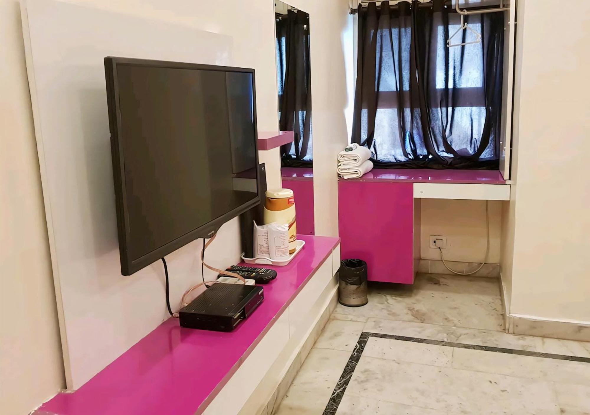Hotel Leo Continental New Delhi Eksteriør billede