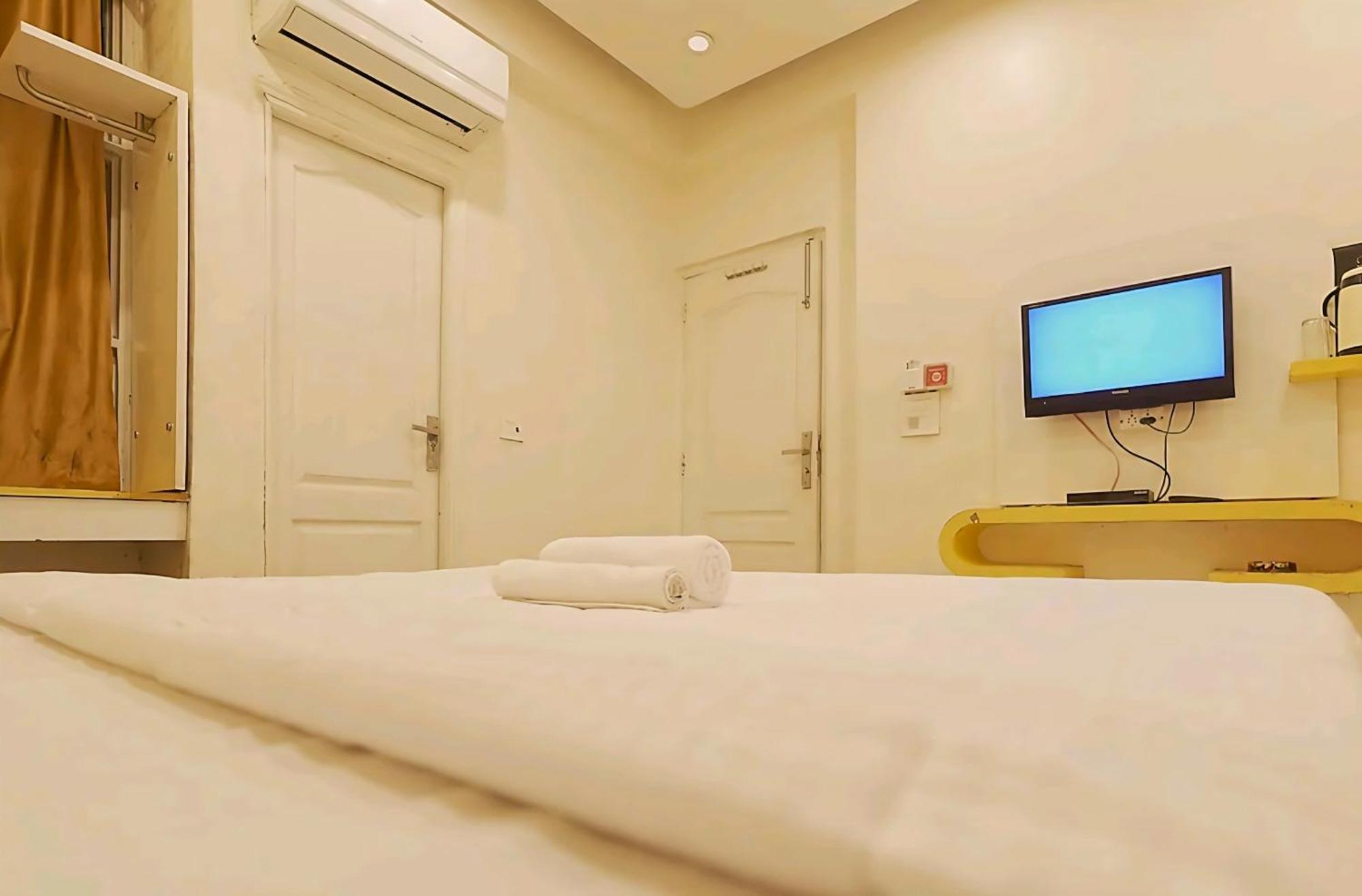 Hotel Leo Continental New Delhi Eksteriør billede