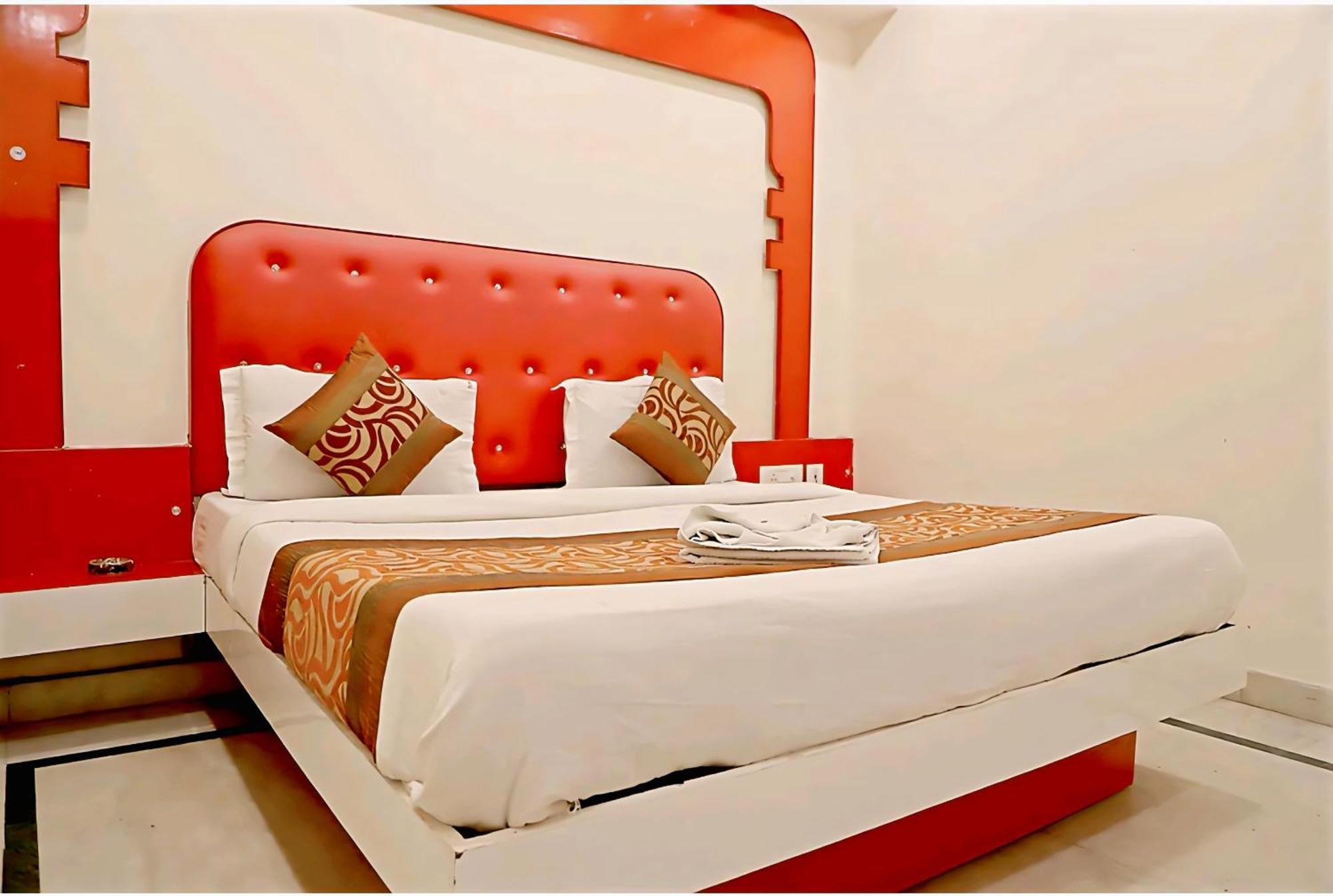 Hotel Leo Continental New Delhi Eksteriør billede